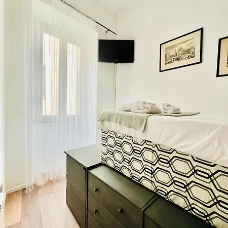 Apartamento Giardini 33 *