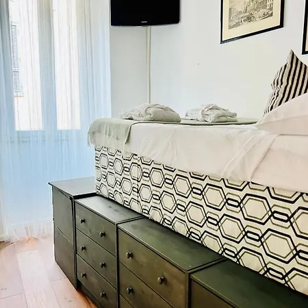 Apartamento Giardini 33 *