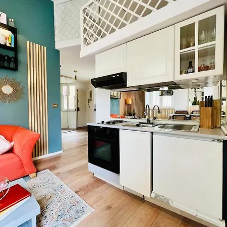 Apartamento Giardini 33 *